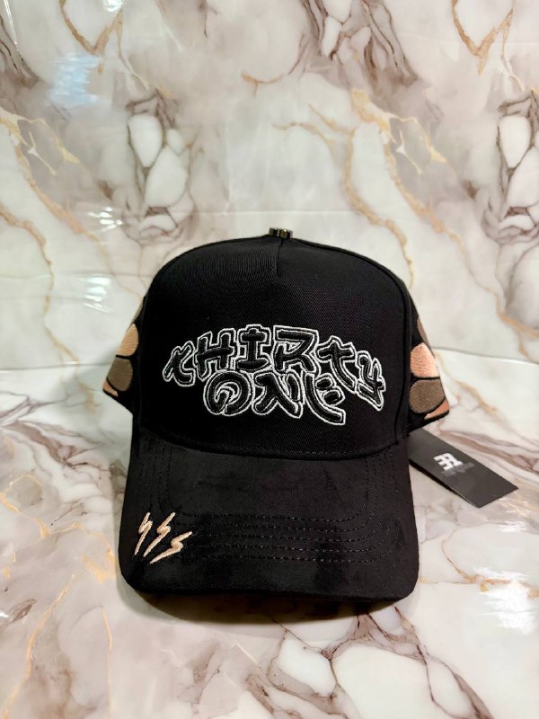 31 Hats MUR3KAM1