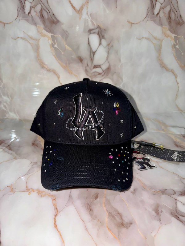 31 Hats El Mago Universe